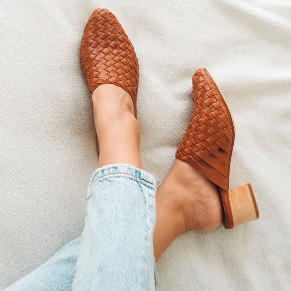 BONDI WOVEN MULE | LIBERTE LEATHER